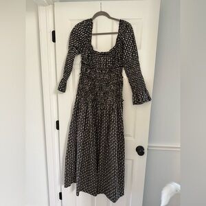 Doen Black and White Long Sleeve Dress
